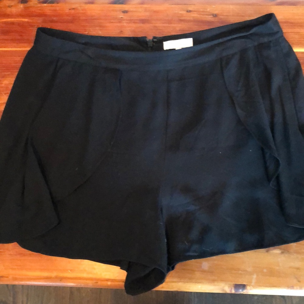 Cute 1 State shorts with ruffles